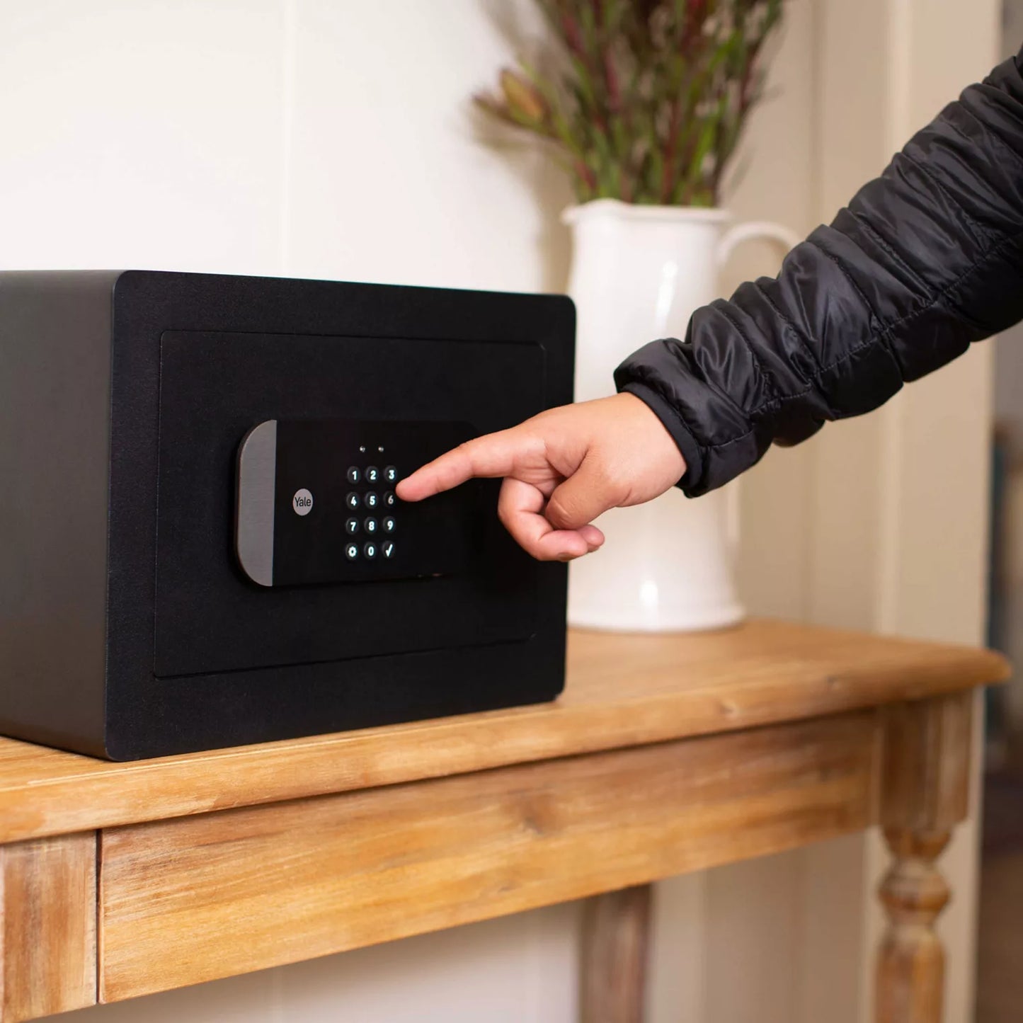 Yale YSS250 Smart Safe